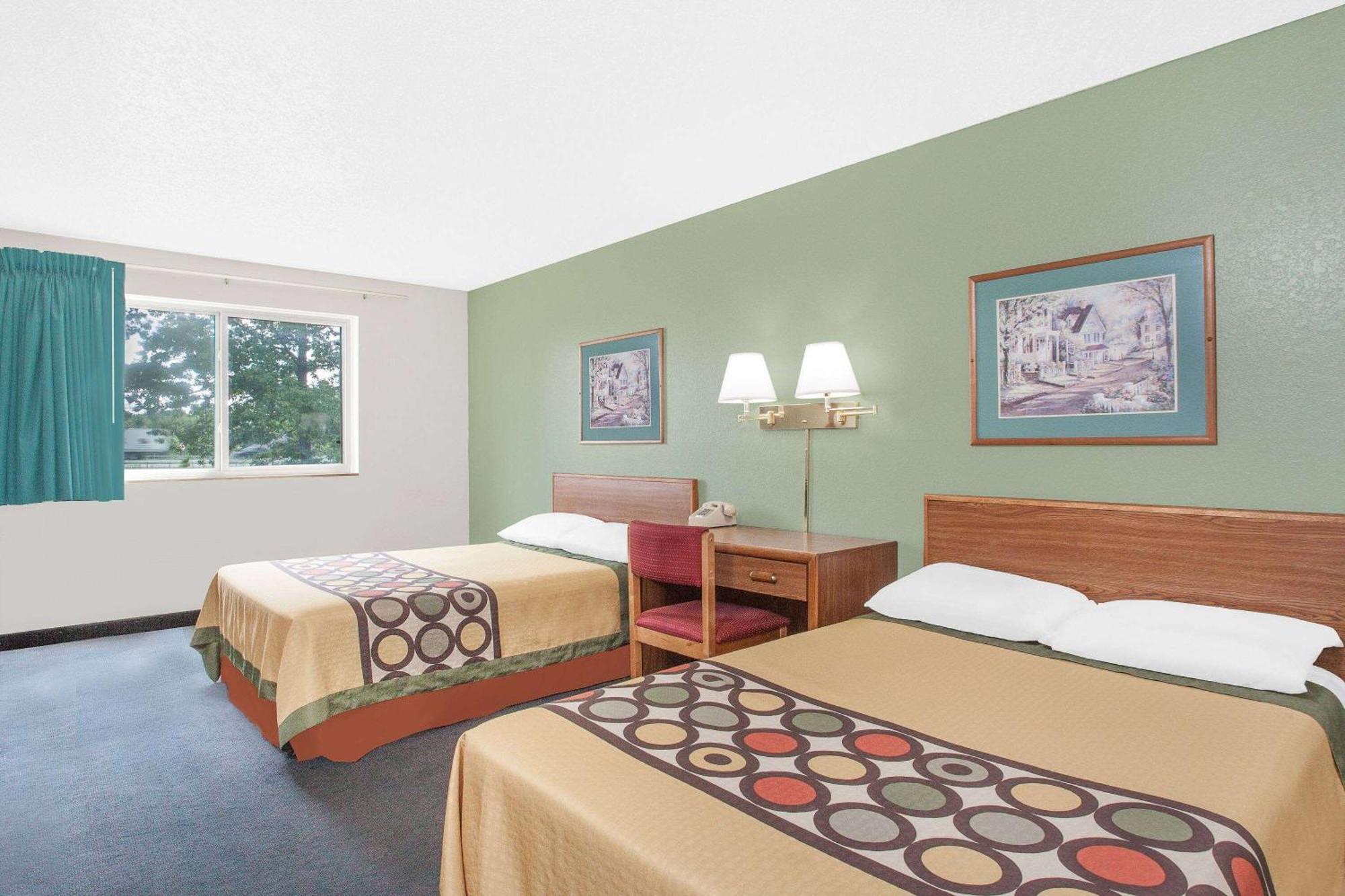 Super 8 By Wyndham Queensbury Glens Falls Dış mekan fotoğraf